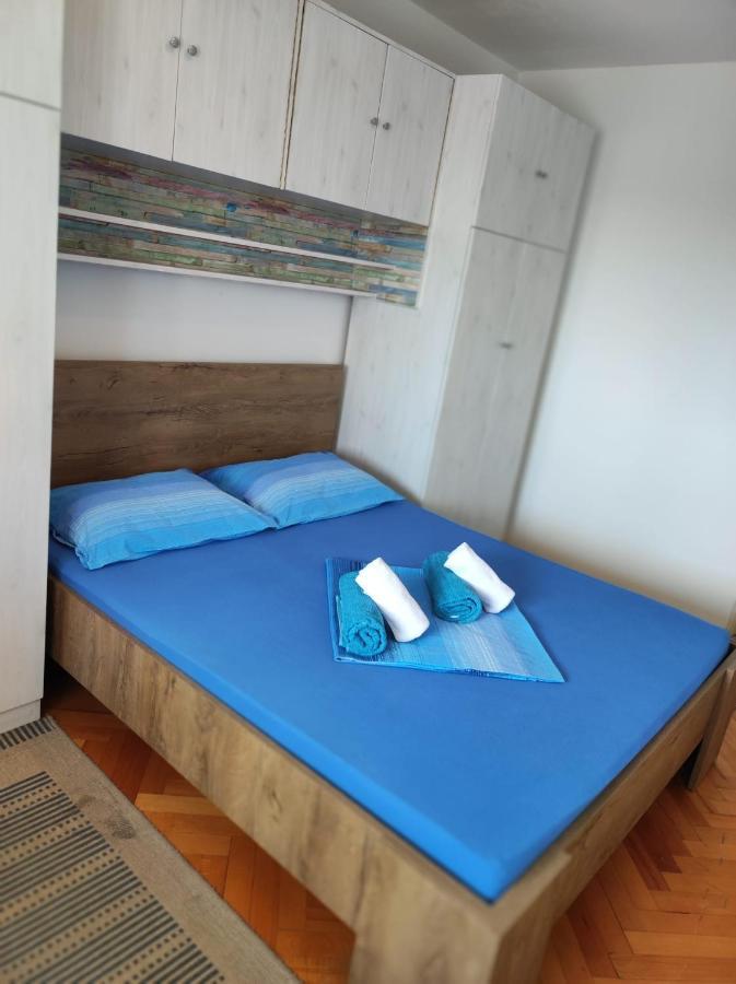 Apartman Lara Appartamento Spalato Esterno foto