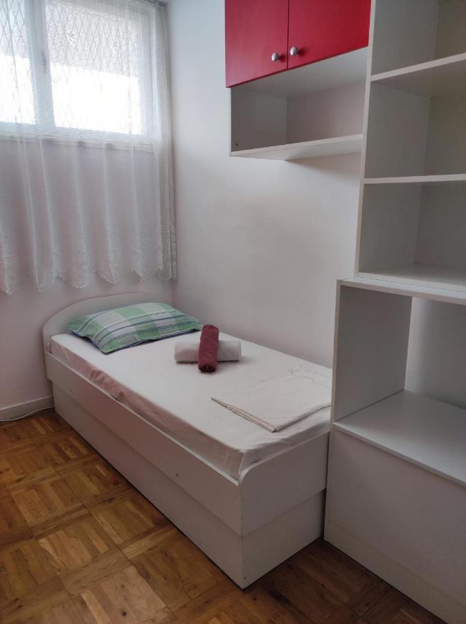 Apartman Lara Appartamento Spalato Esterno foto